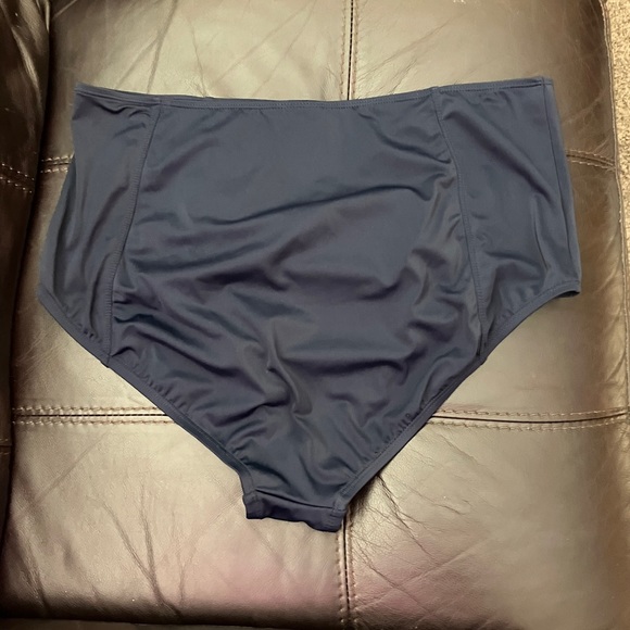 👙 G.I.L.I. Swim Peplum Tankini with High Waisted Bottoms - Size 16 - Picture 6 of 10